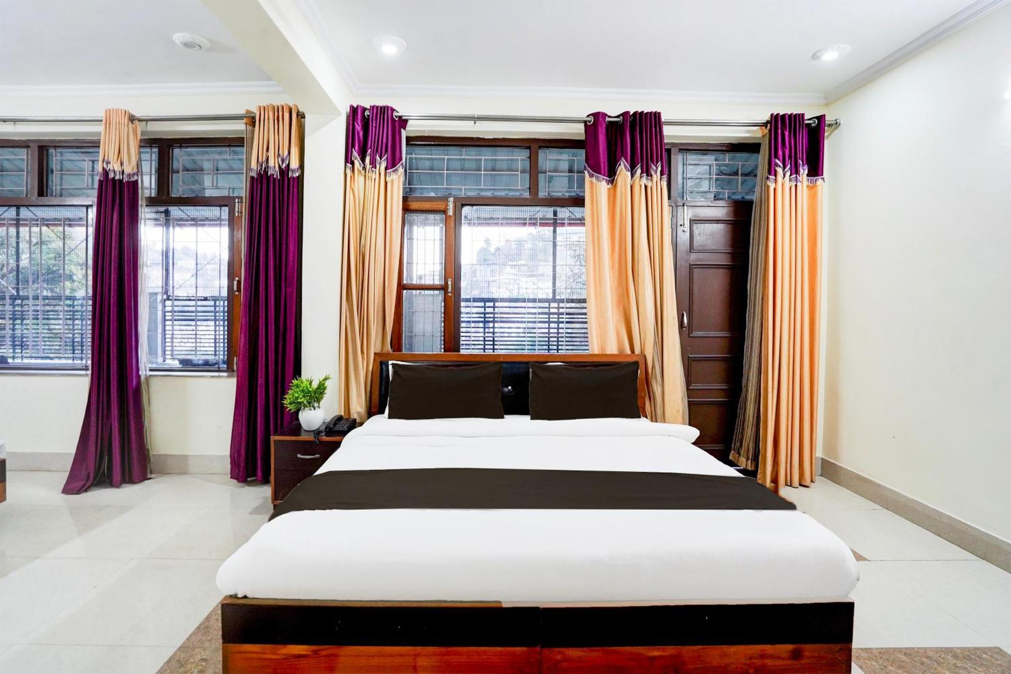 Super Townhouse Mall Road Near Library Chowk มัสซูรี ภายนอก รูปภาพ