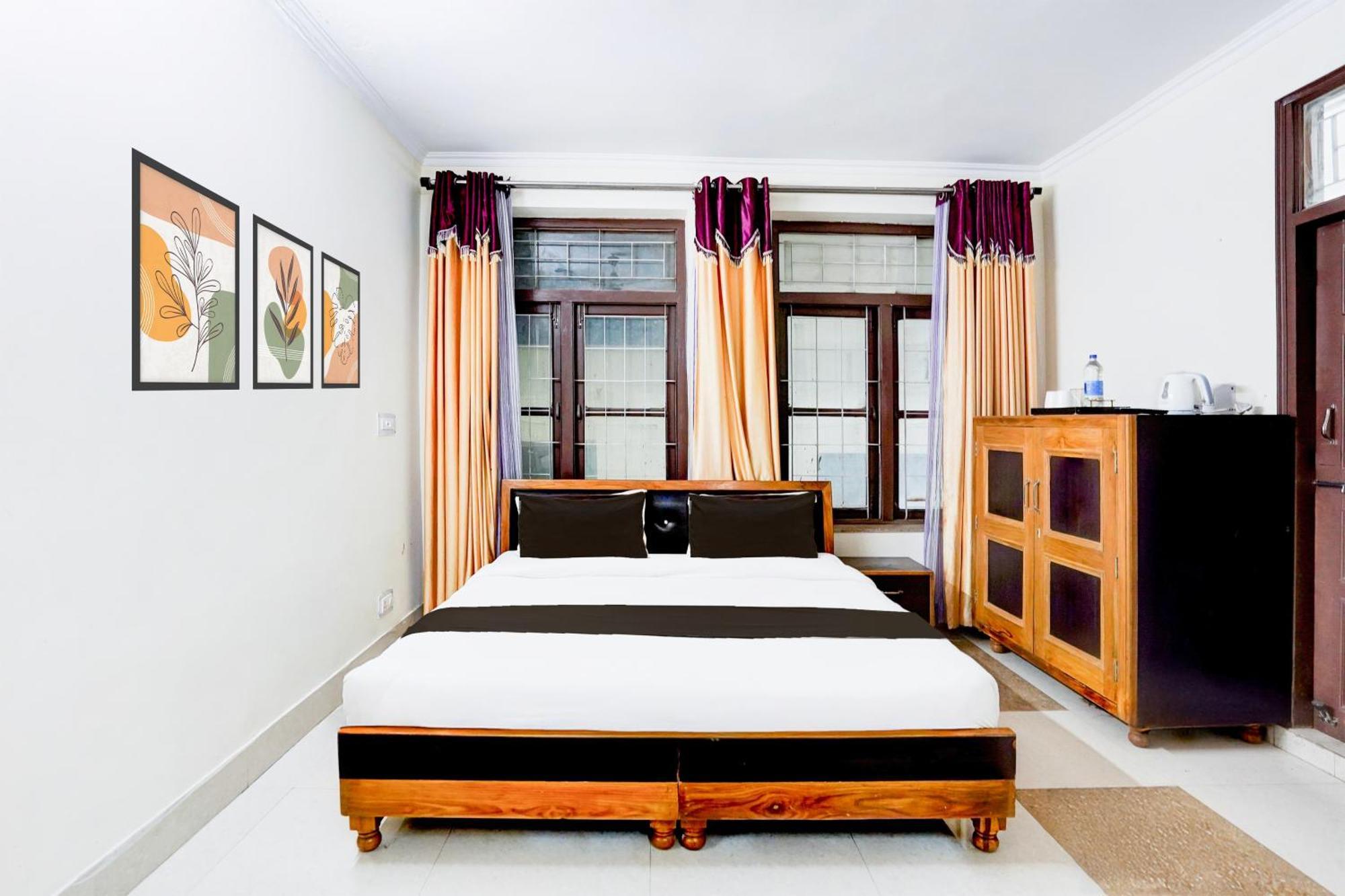 Super Townhouse Mall Road Near Library Chowk มัสซูรี ภายนอก รูปภาพ